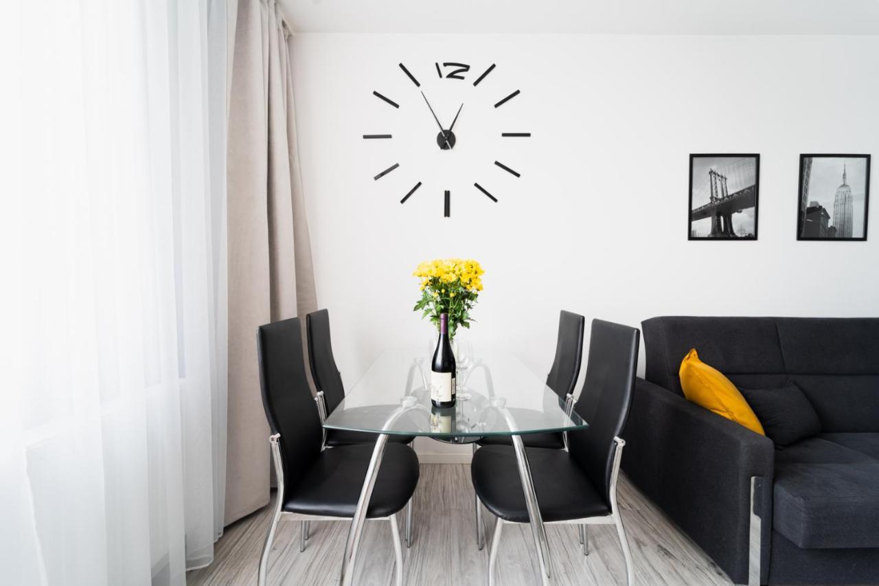 New Apart Near Sky Tower - Gwiazdzista Apartment Wroclaw Exterior photo